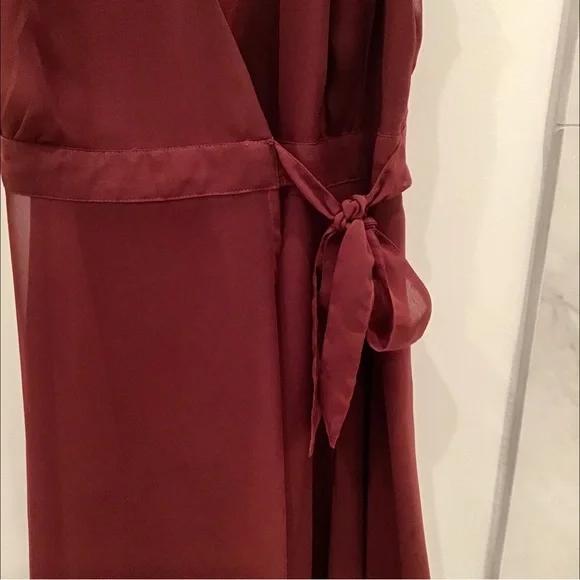 🔴WINE WRAP DRESS BY FOREVER 21 EXCLUSIVE🔴🔴 - Picture 10 of 12